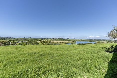 Photo of property in 1416 Devon Road, Brixton, Waitara, 4382