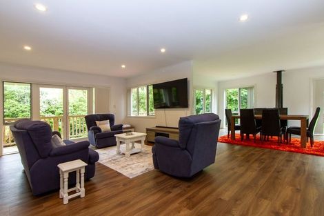 Photo of property in 35 Oram Drive, Turitea, Palmerston North, 4472