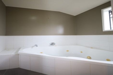 Photo of property in 17a Seymour Place, Bellevue, Tauranga, 3110