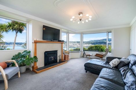 Photo of property in 1 Glengyle Street, Vauxhall, Dunedin, 9013