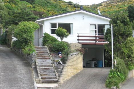 Photo of property in 31 Doris Gordon Crescent, Crofton Downs, Wellington, 6035