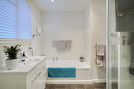 Photo of property in 36 Canon Street, St Albans, Christchurch, 8014