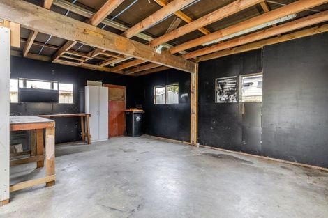 Photo of property in 6 Charles Cross Street, Longburn, Palmerston North, 4412