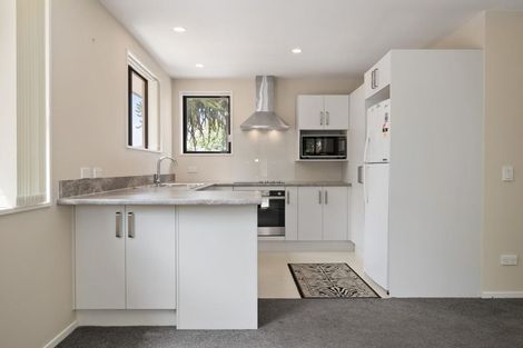 Photo of property in 1 Farm Lane, Parklands, Christchurch, 8083