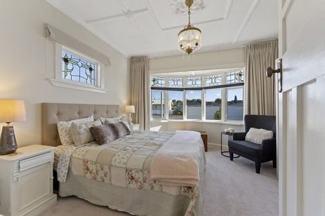 Photo of property in 39 Wallace Place, Westown, New Plymouth, 4310