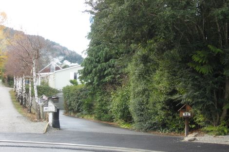 Photo of property in 25 Avalon Crescent, Fernhill, Queenstown, 9300