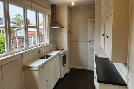 Photo of property in 21 Ballantyne Avenue, Upper Riccarton, Christchurch, 8041