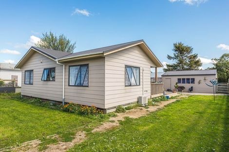 Photo of property in 2 Alexandra Street, Marton, 4710