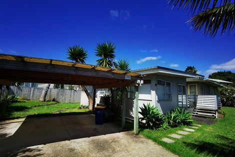 Photo of property in 266c Birkdale Road, Birkdale, Auckland, 0626