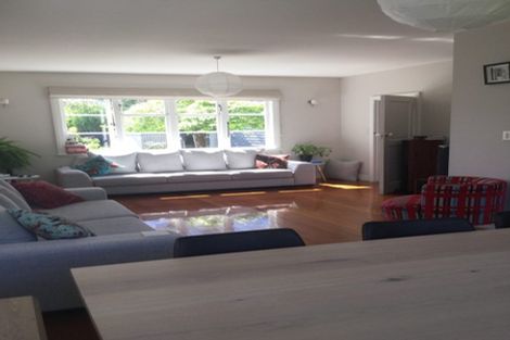 Photo of property in 35 Garreg Road, Fendalton, Christchurch, 8052