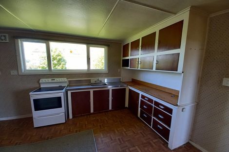 Photo of property in 25 Main Road, Tuatapere, 9620