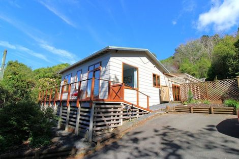 Photo of property in 25 Kaka Road, Saint Leonards, Dunedin, 9022