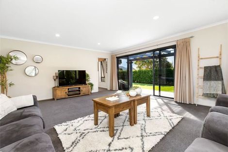 Photo of property in 2 Armour Place, Halswell, Christchurch, 8025