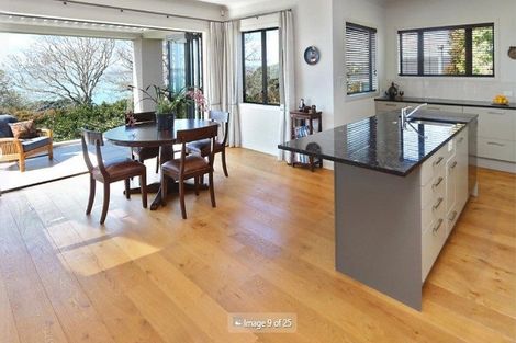 Photo of property in 1a Burford Place, Mellons Bay, Auckland, 2014