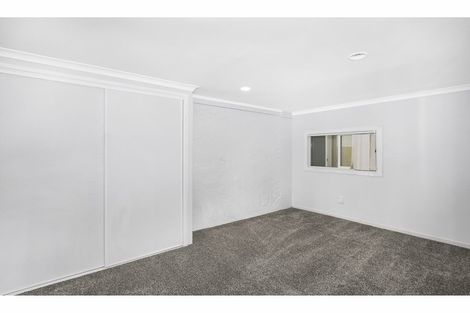 Photo of property in 41 Royal Road, Massey, Auckland, 0614