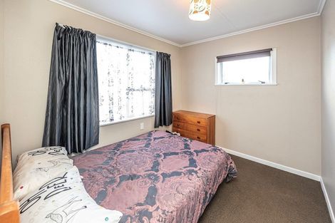 Photo of property in 28 Miro Street, Castlecliff, Whanganui, 4501