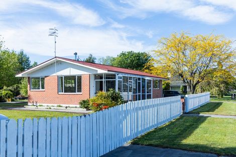 Photo of property in 105 Talbot Street, Geraldine, 7930