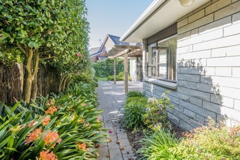 Photo of property in 5 Horopito Road, Waikanae, 5036