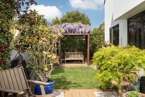 Photo of property in 2 Mahoe Street, Matua, Tauranga, 3110