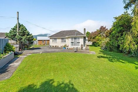 Photo of property in 29 Ruthven Road, Wainuiomata, Lower Hutt, 5014