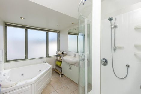 Photo of property in 2a Vernon Grove, Brown Owl, Upper Hutt, 5018