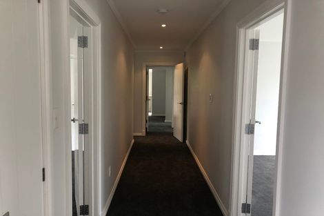 Photo of property in 25 Taupaki Road, Taupaki, Henderson, 0782