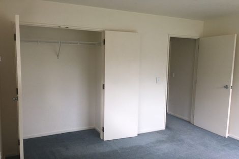 Photo of property in 35 Calypso Way, Unsworth Heights, Auckland, 0632