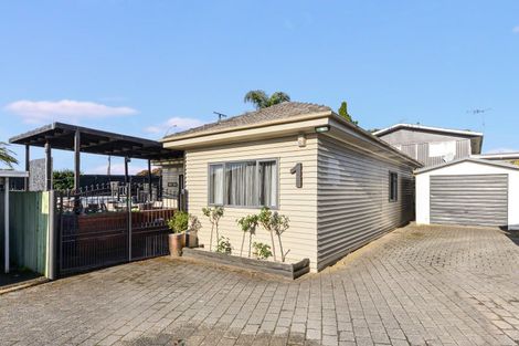 Photo of property in 1 Saxbys Road, Glenview, Hamilton, 3206