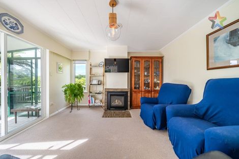 Photo of property in 176 Normandale Road, Normandale, Lower Hutt, 5010