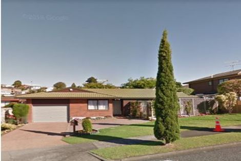 Photo of property in 108 Gosford Drive, Botany Downs, Auckland, 2010