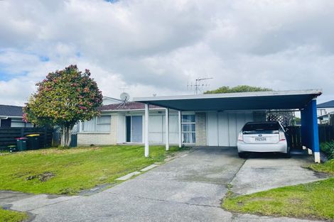 Photo of property in 43 Kurnell Drive, Botany Downs, Auckland, 2010