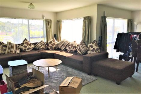 Photo of property in 2 Sherpa Place, Massey, Auckland, 0614