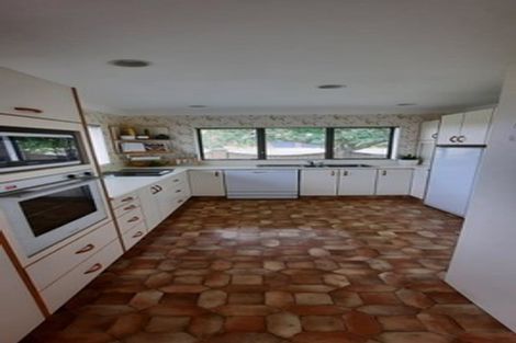 Photo of property in 10 Saint Helens Place, Tawhero, Whanganui, 4501