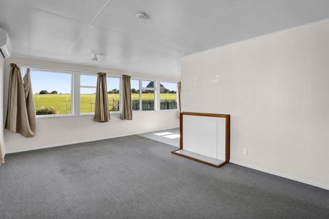 Photo of property in 48 Marama Crescent, Spotswood, New Plymouth, 4310