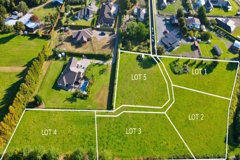 Photo of property in 15 Sands Road, Glenbervie, 0173