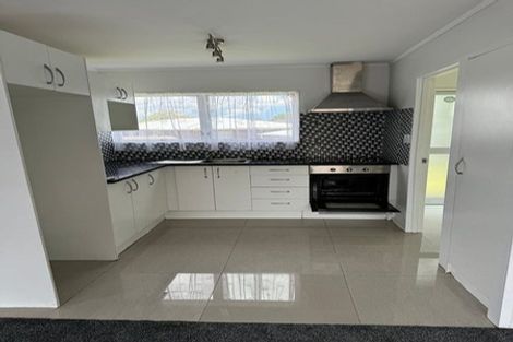 Photo of property in 1/42 Moncrieff Avenue, Clendon Park, Auckland, 2103