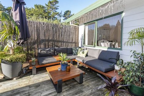 Photo of property in 63 Whitford Park Road, Whitford, Manurewa, 2576