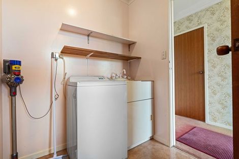 Photo of property in 2/13 Kowhai Avenue, Mangere Bridge, Auckland, 2022