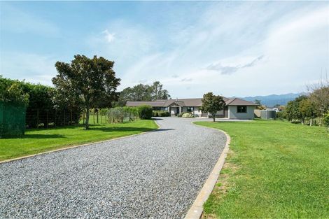 Photo of property in 9 Tullahoma Way, Ohau, Levin, 5570