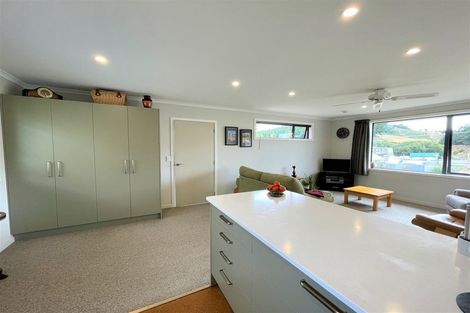 Photo of property in 5 Mill Street, Clinton, 9534