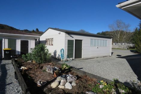 Photo of property in 6 Cavell Street, Reefton, 7830
