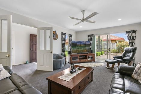 Photo of property in 687 Gloucester Road, Papamoa Beach, Papamoa, 3118