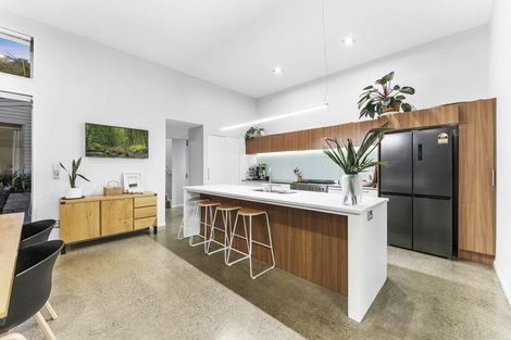 Photo of property in 4 Hillford Place, Welcome Bay, Tauranga, 3175