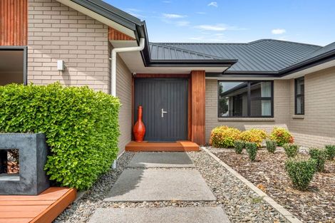 Photo of property in 54 Norfolk Drive, Cambridge, 3434