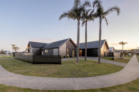 Photo of property in 46 Montiicola Drive, Papamoa Beach, Papamoa, 3118