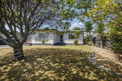 Photo of property in 6 Lockhart Avenue, Milson, Palmerston North, 4414