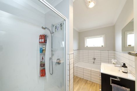 Photo of property in 79 Maxwells Line, Awapuni, Palmerston North, 4412