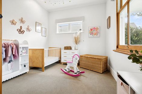 Photo of property in 2/93 Harris Street, Pukekohe, 2120