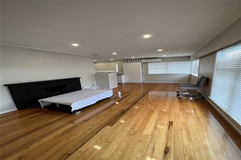 Photo of property in 1/23 Levesque Street, Birkdale, Auckland, 0626