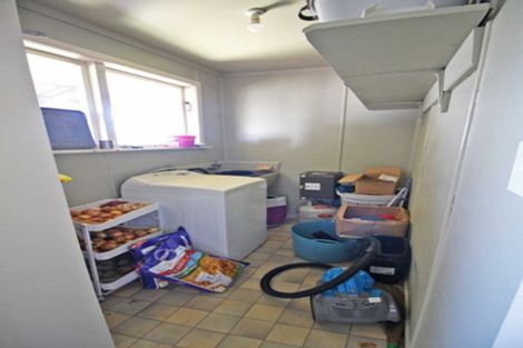 Photo of property in 1 Gazeley Avenue, Silverdale, Hamilton, 3216